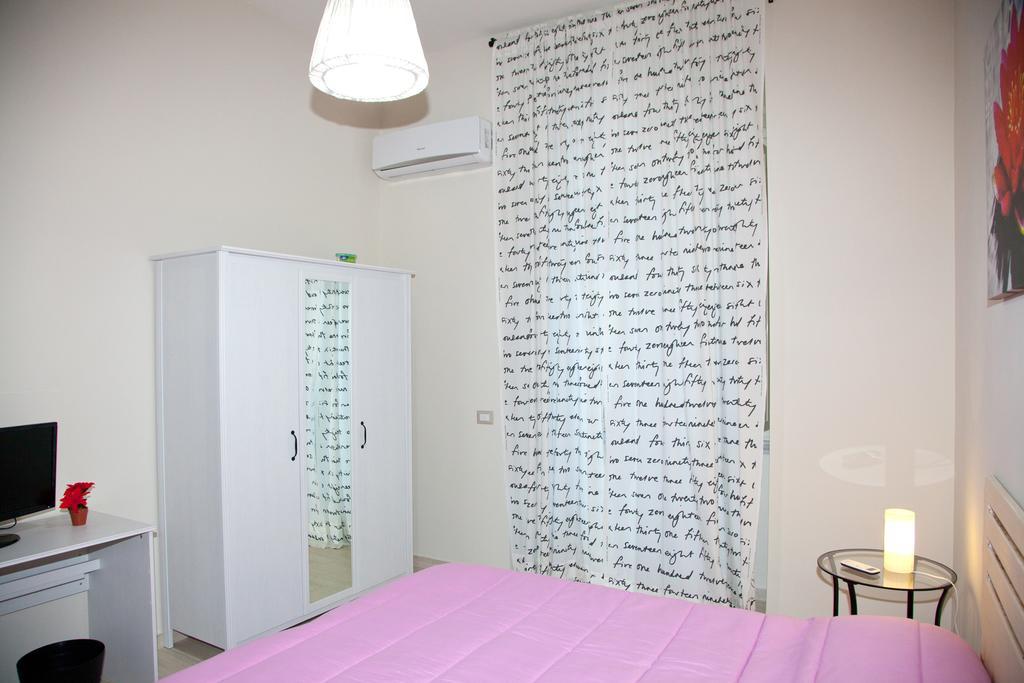 Domus Armenio Acomodação com café da manhã Nápoles Quarto foto